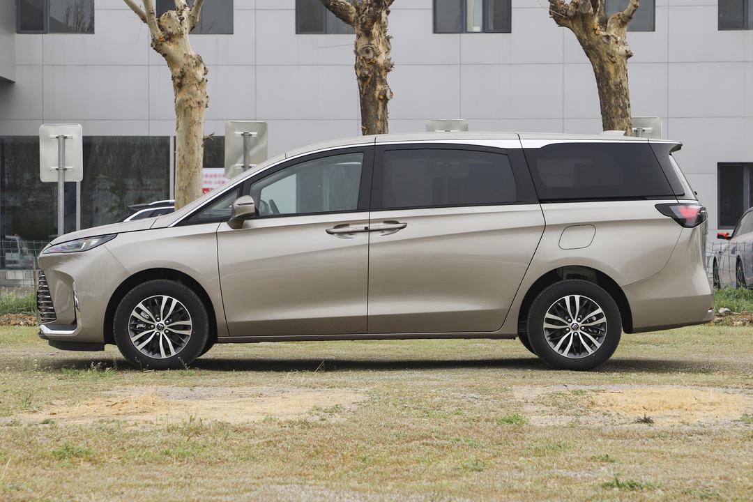 Buick GL8 2026, фото 4