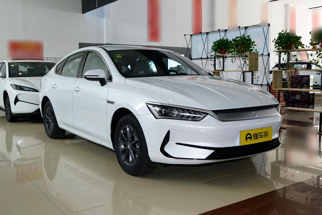 BYD Qin PLUS EV 2026, фото 3