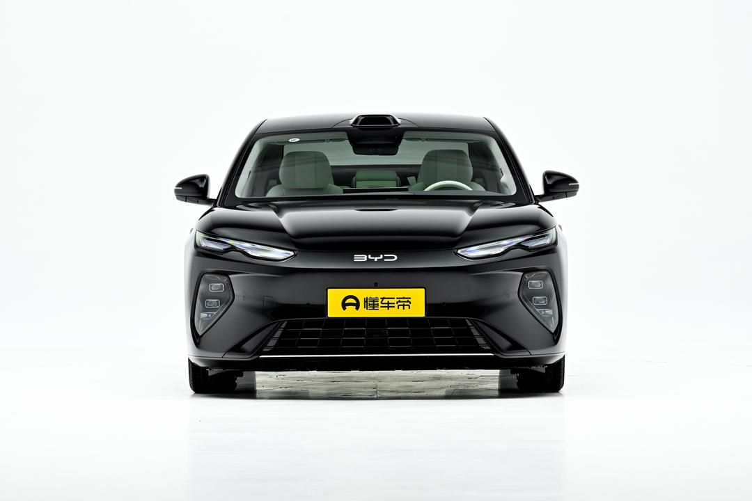 BYD Seal 08 DM 2026, фото 2