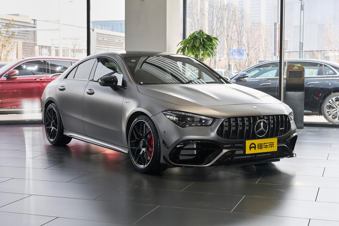 Mercedes-Benz CLA AMG 2026, фото 3