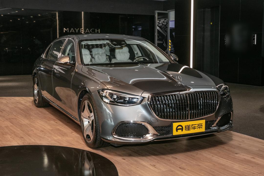 Mercedes-Benz Maybach S-Class 2026, фото 2