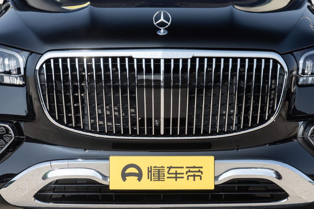 Mercedes-Benz Maybach GLS 2026, фото 10