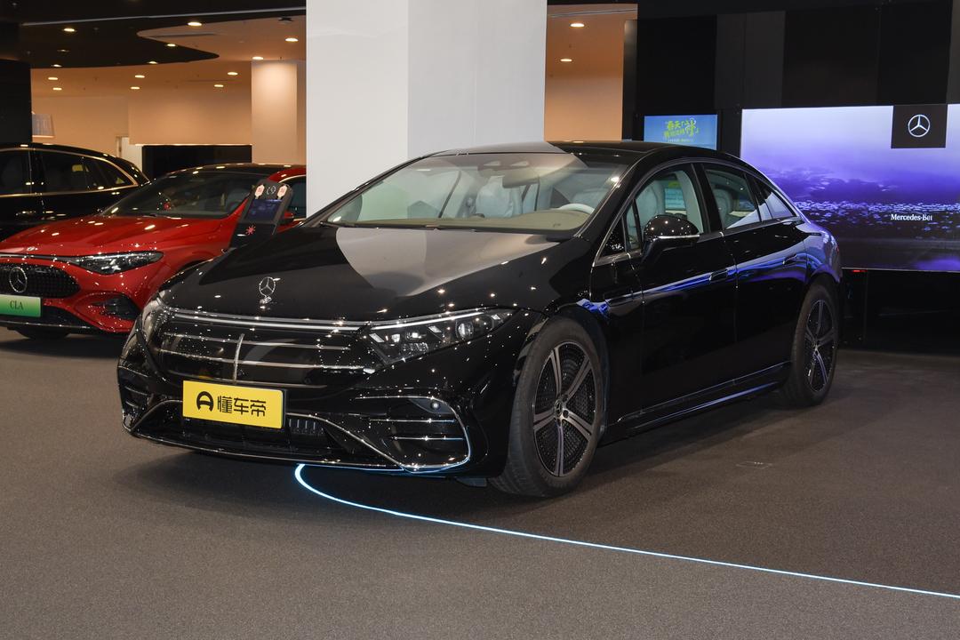 Mercedes-Benz EQS 2026, фото 1