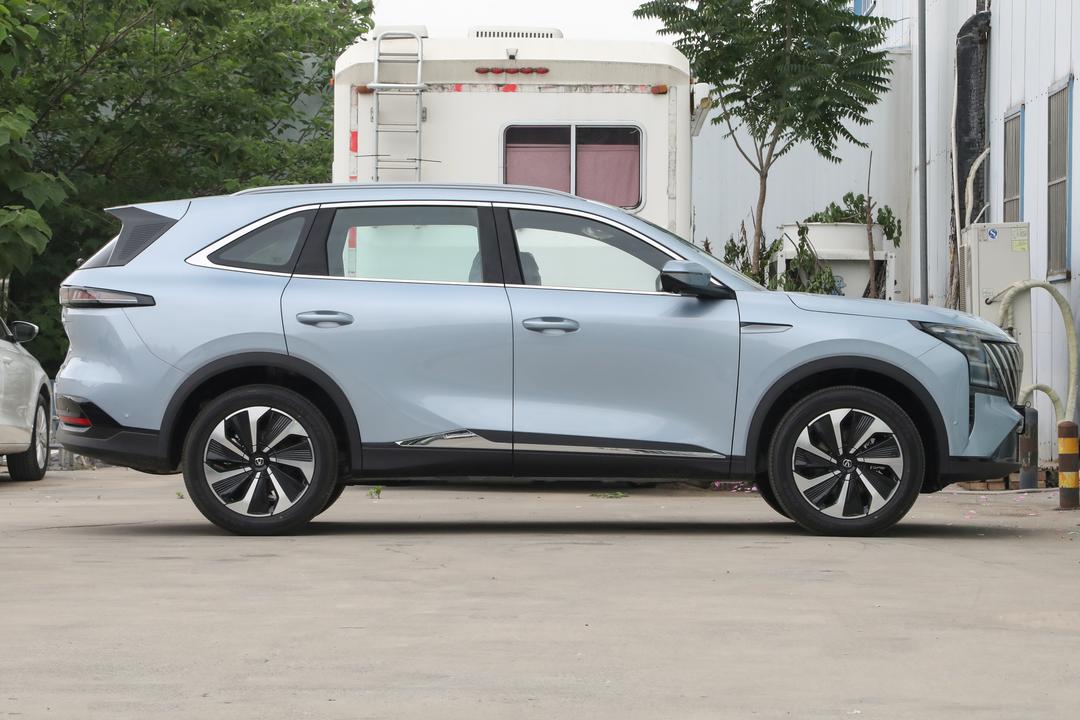 Changan CS75 PLUS 2026, фото 8