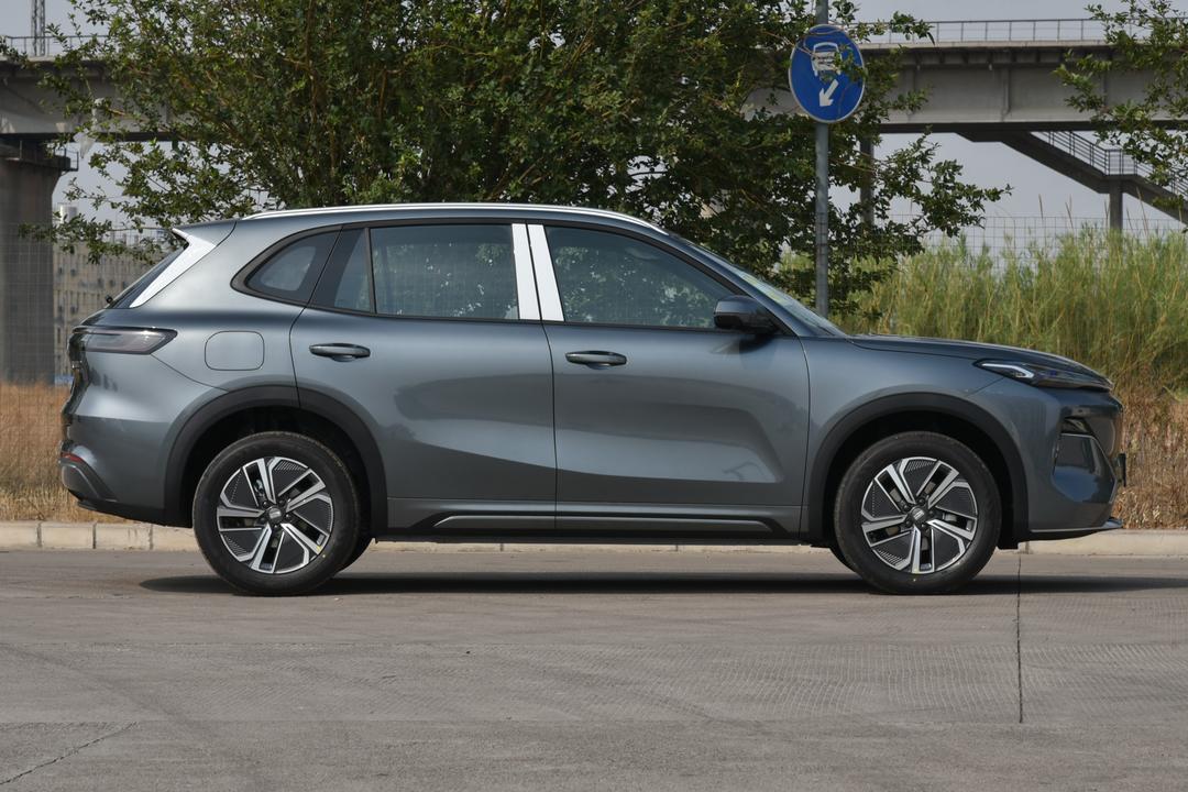 Geely Starship 7 EM-i 2026, фото 8