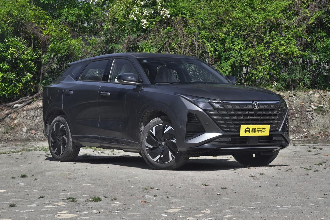 Changan UNI-Z PHEV 2026, фото 3