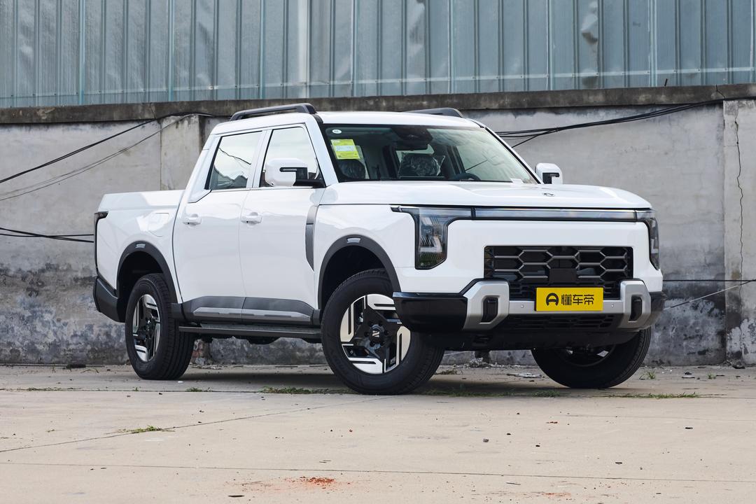 Dongfeng Zhengzhou Z9 GE PHEV 2026, фото 3