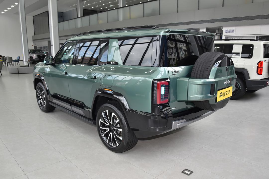 BYD Fangchengbao Leopard 8 2026, фото 5