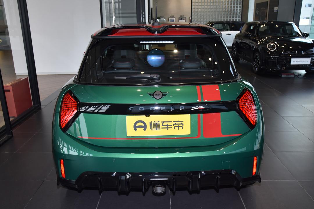 MINI JCW 2026, фото 5