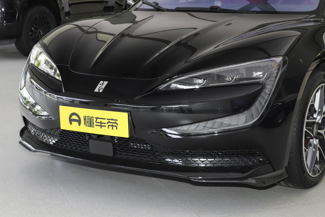 BYD Yangwang U7 EV 2026, фото 9