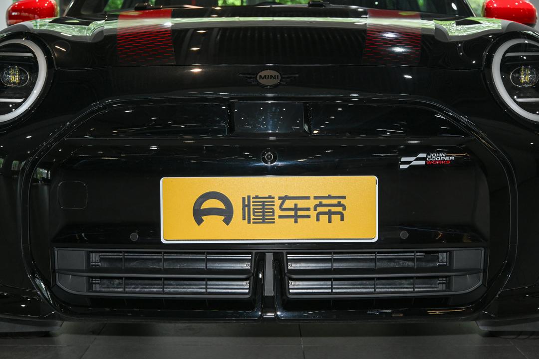 MINI JCW EV 2026, фото 10
