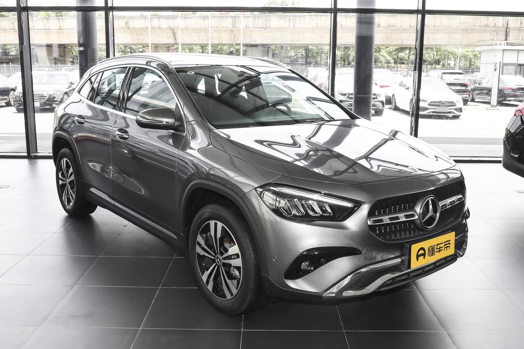 Mercedes-Benz GLA 2026, фото 3