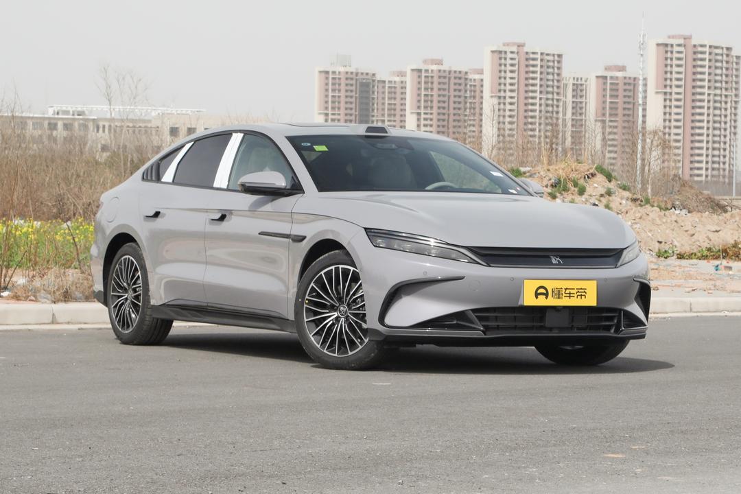 BYD Han DM 2026, фото 3