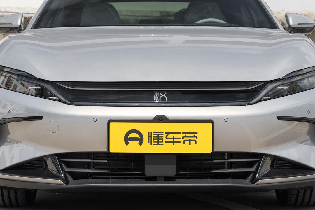 BYD Han DM 2026, фото 10
