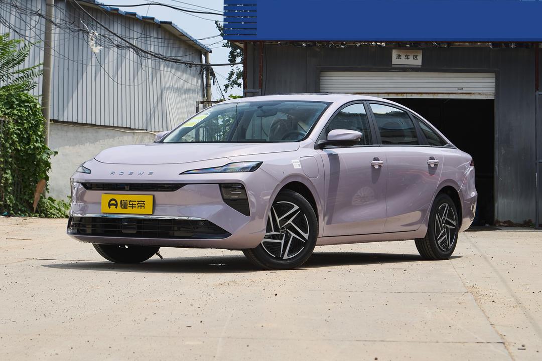 Roewe D6