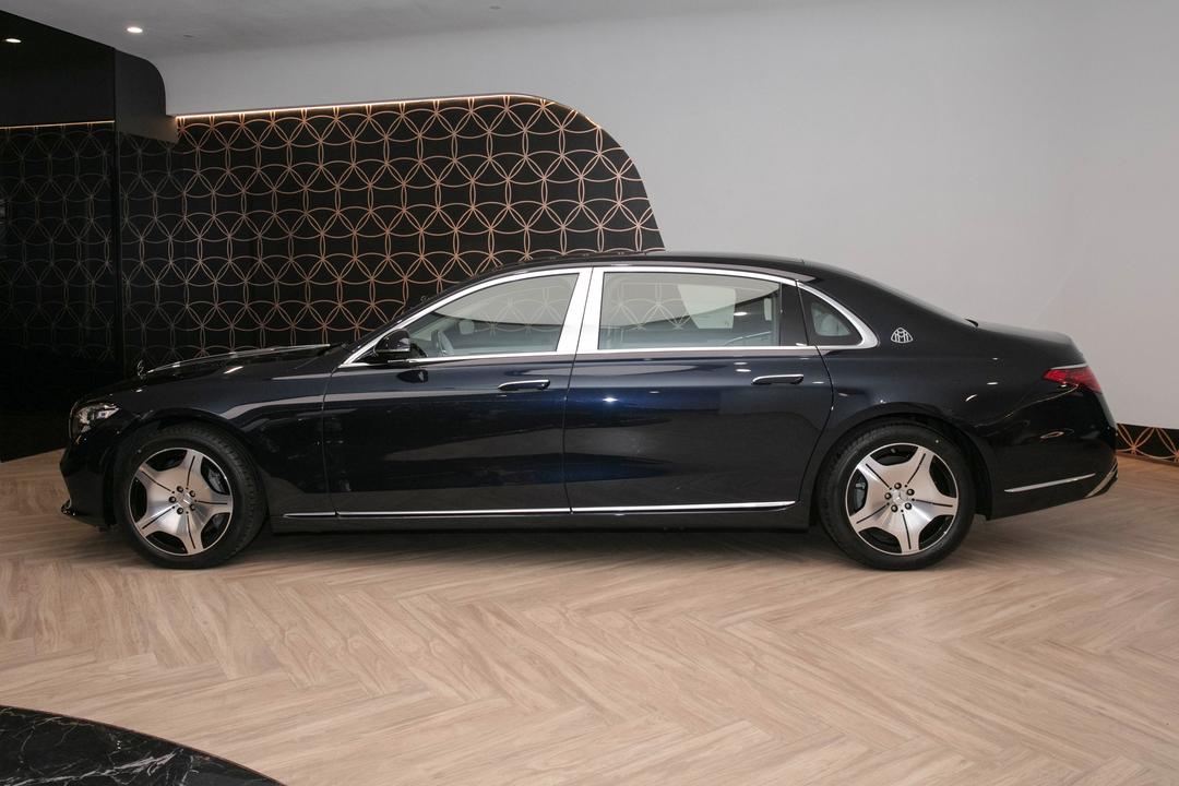 Mercedes-Benz Maybach S-Class 2026, фото 4