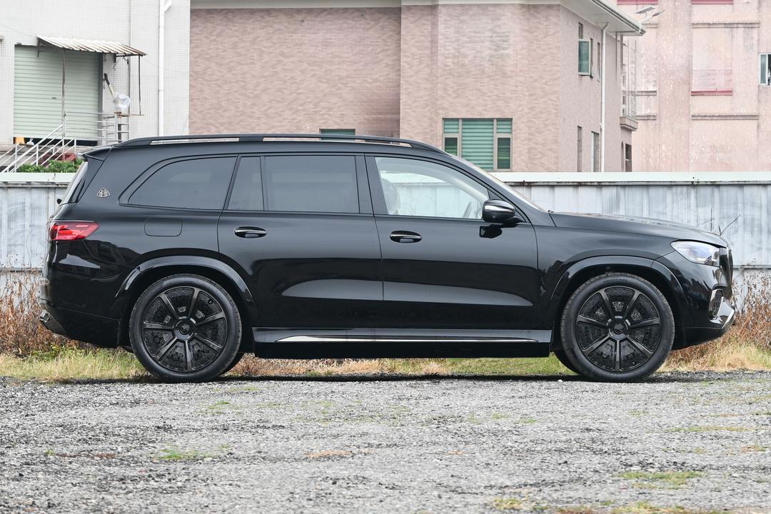 Mercedes-Benz Maybach GLS 2026, фото 8