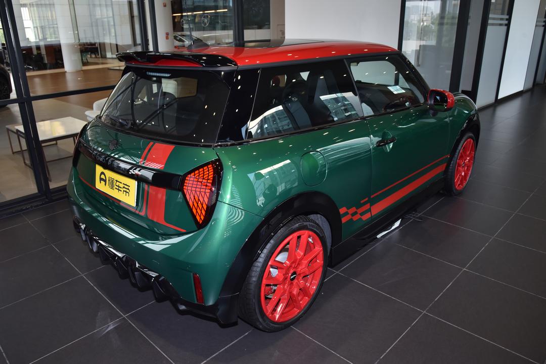 MINI JCW 2026, фото 6