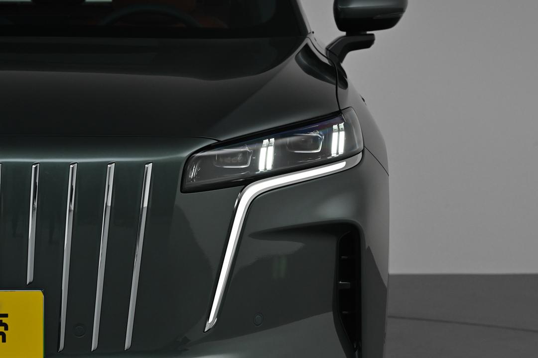 Hongqi HS6 PHEV 2026, фото 12