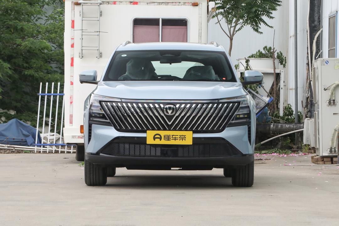 Changan CS75 PLUS 2026, фото 2
