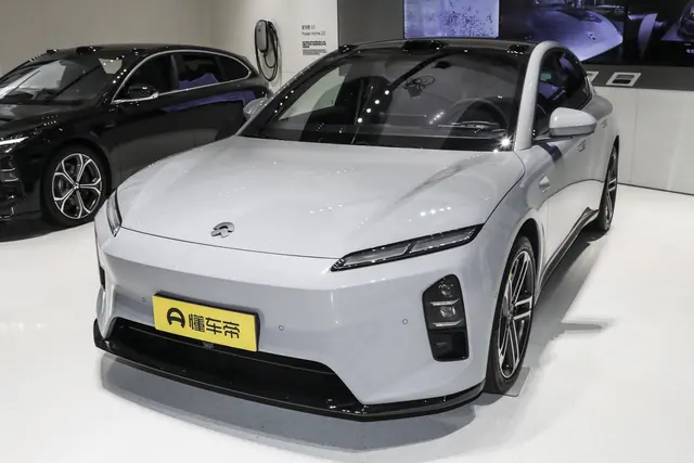 NIO ET5 2026 — купить из Китая под заказ