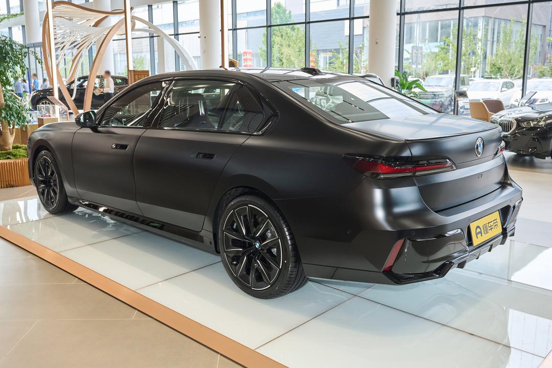 BMW 7-Series 2026, фото 4