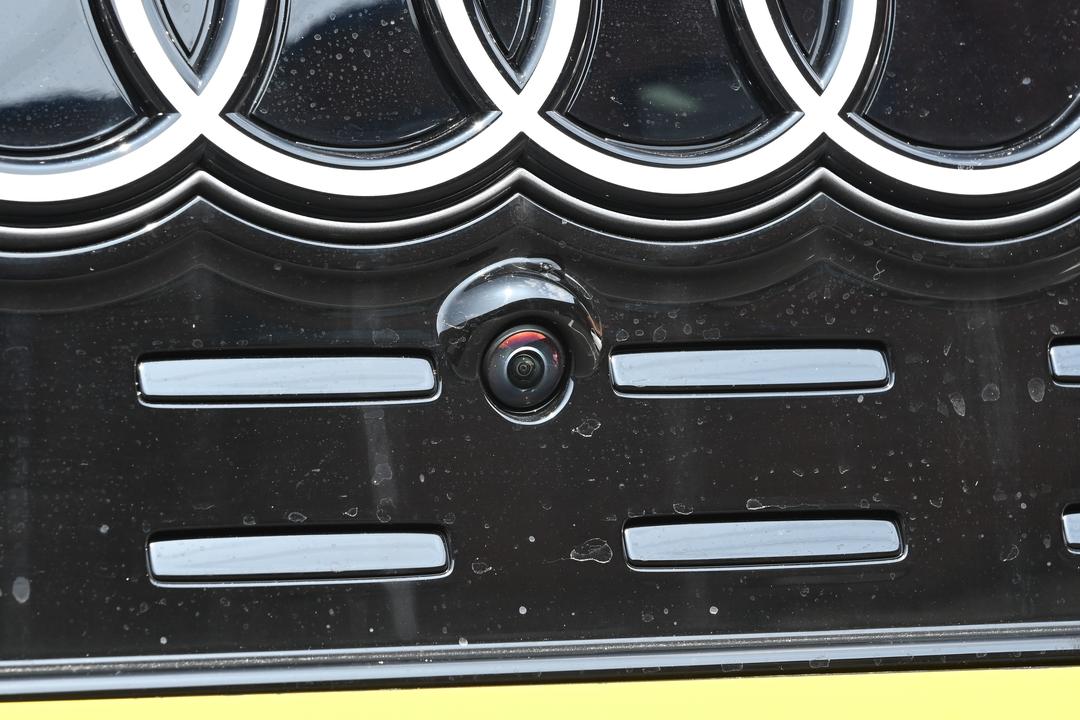 Audi Q6L e-tron 2026, фото 15