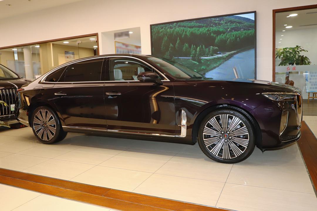 Hongqi H9 2026, фото 6