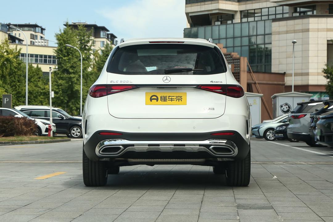 Mercedes-Benz GLC-Class 2026, фото 6