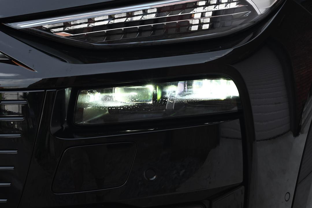 Audi Q6L e-tron 2026, фото 14