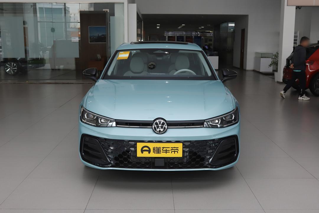 Volkswagen Passat 2026, фото 2
