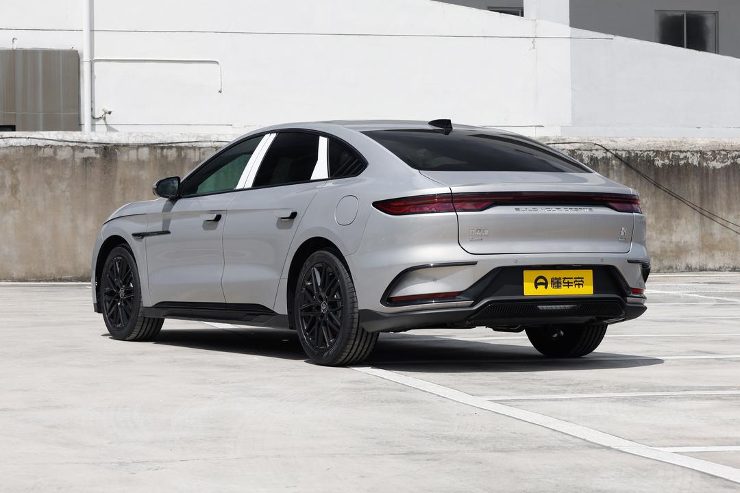 BYD Han DM 2026, фото 5