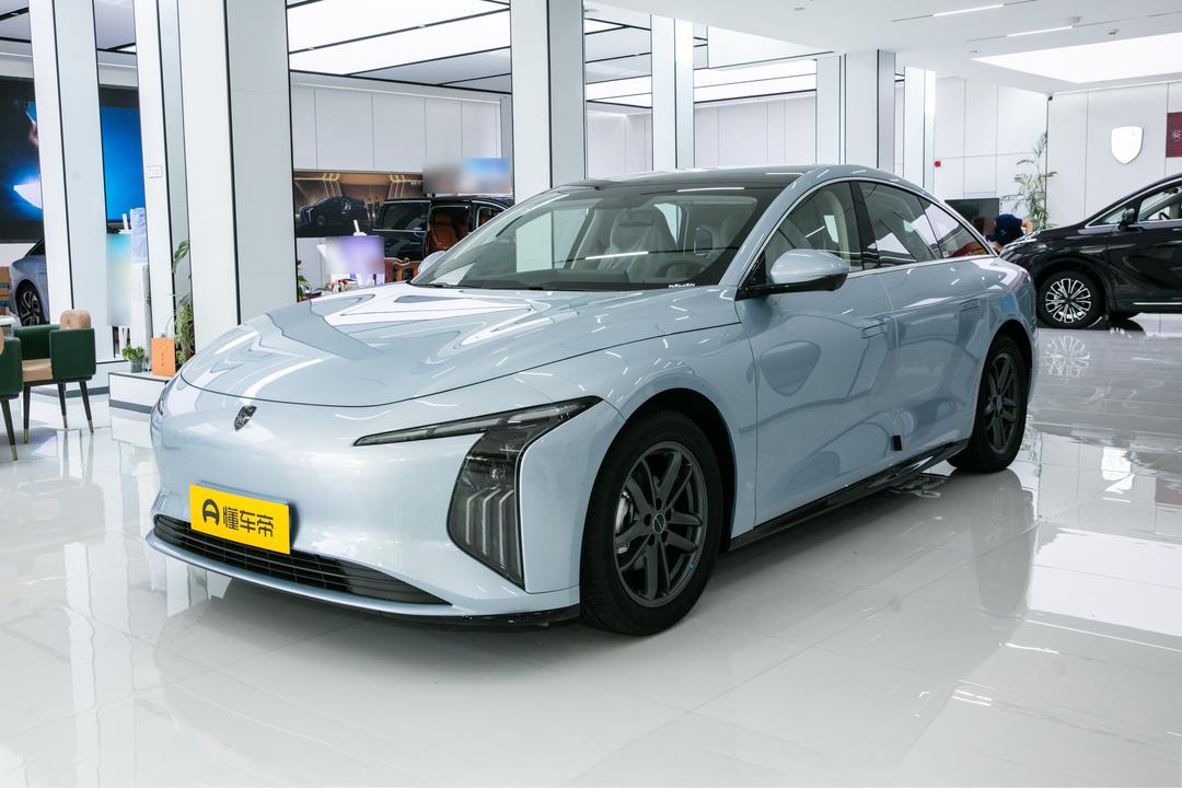 Dongfeng Starlight S7