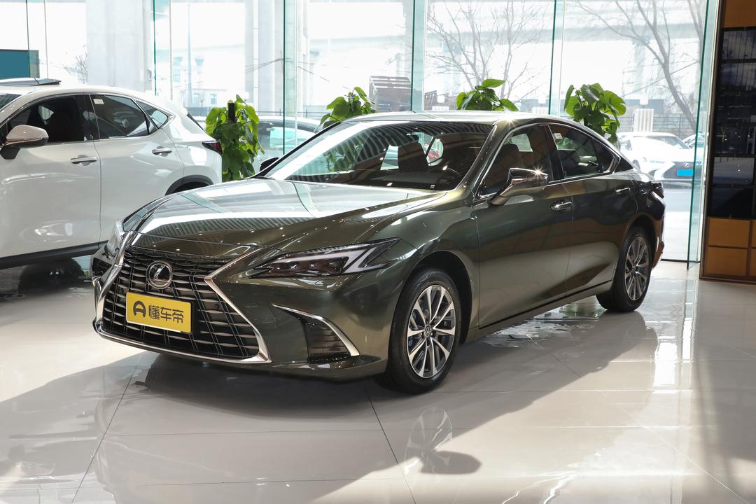 Lexus ES 2026, фото 1