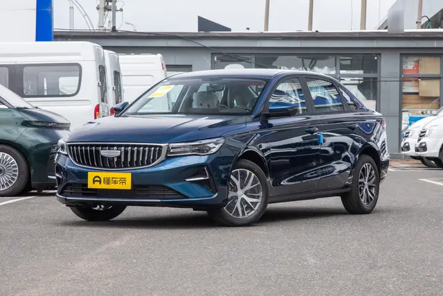 Geely Emgrand 2026 — купить из Китая под заказ