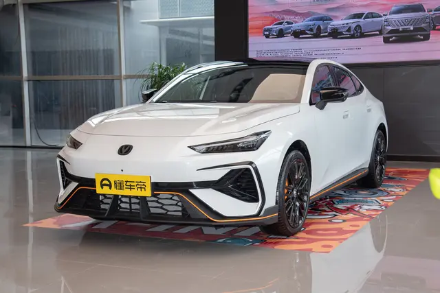 Changan UNI-V 2026 — купить из Китая под заказ