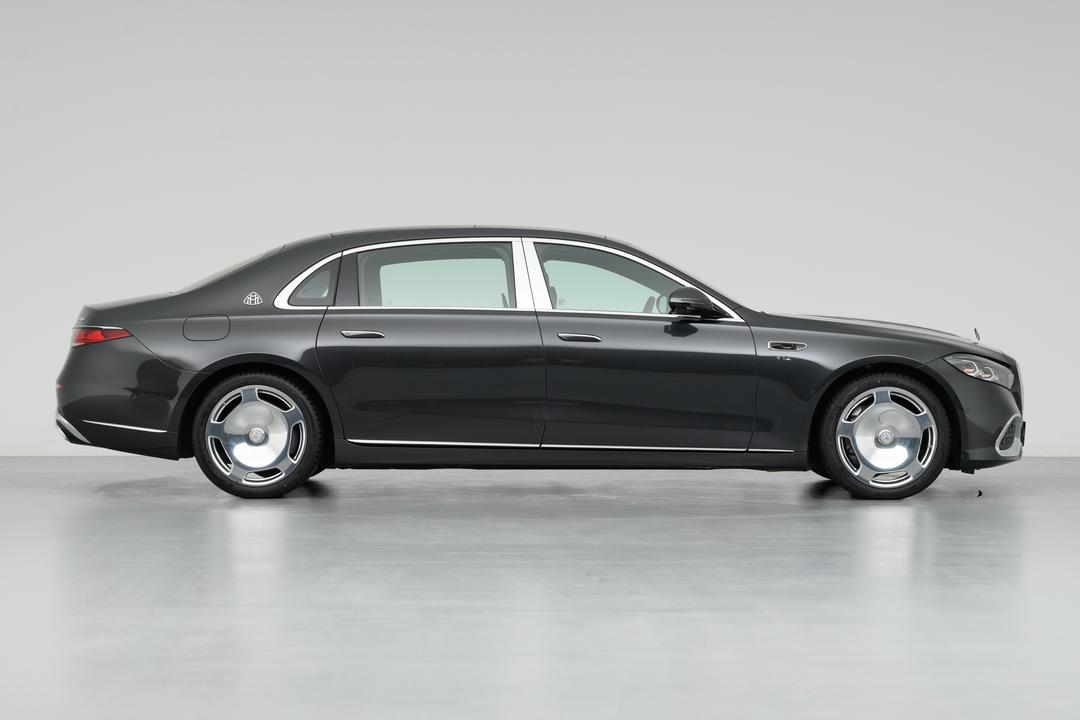 Mercedes-Benz Maybach S-Class 2026, фото 8