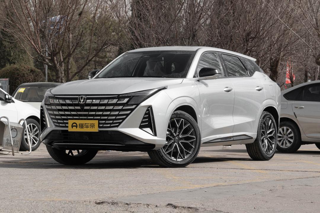 Changan UNI-Z 2026, фото 1