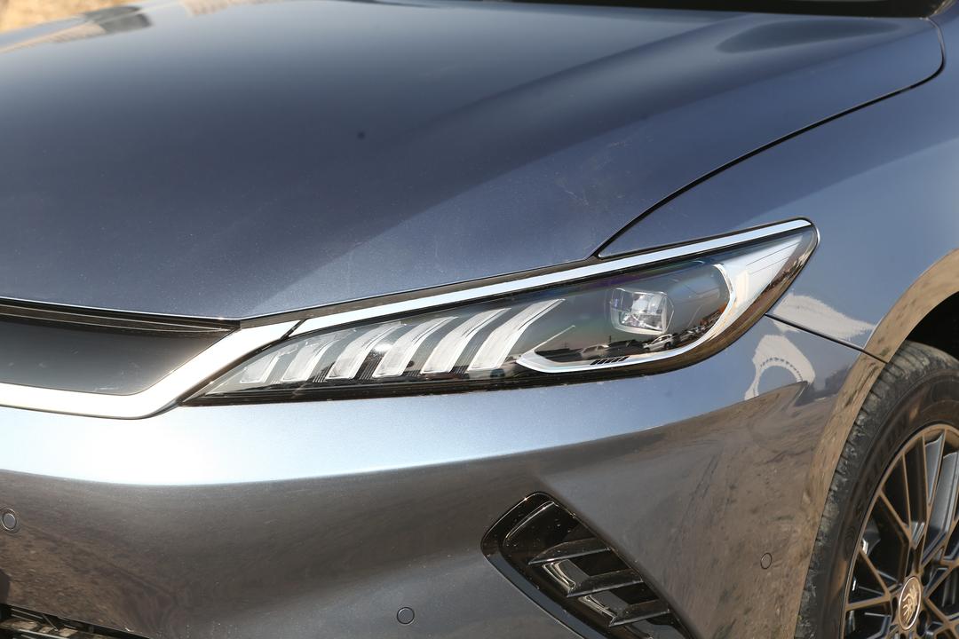 BYD Qin PLUS EV 2026, фото 13