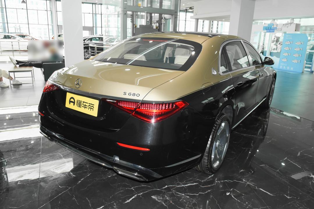 Mercedes-Benz Maybach S-Class 2026, фото 7