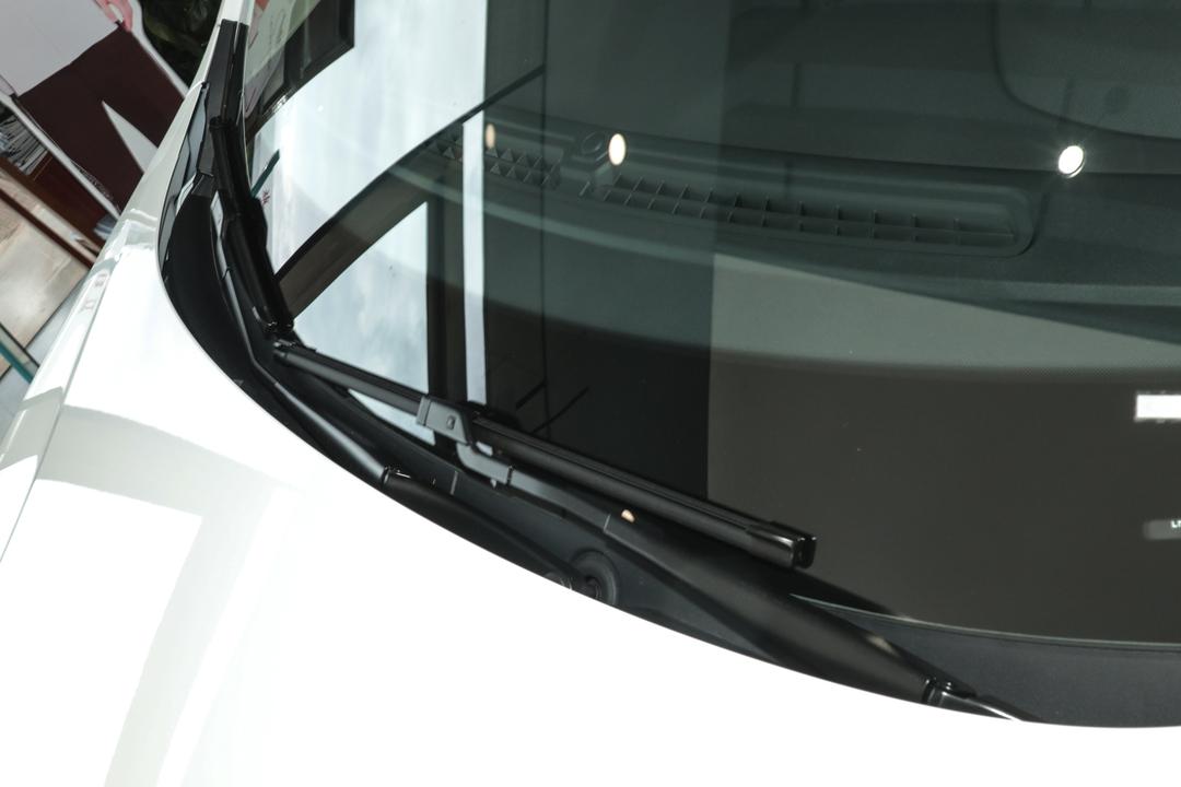 Hongqi E-QM5 2026, фото 15