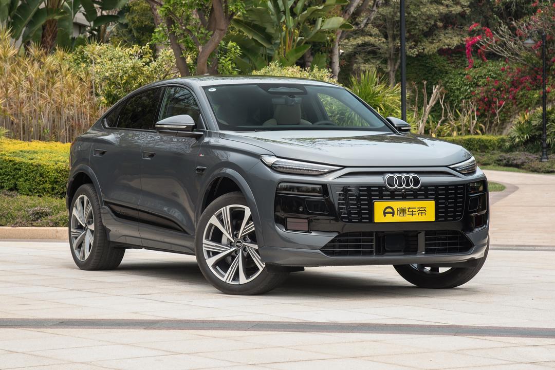Audi Q6L Sportback e-tron 2026, фото 3