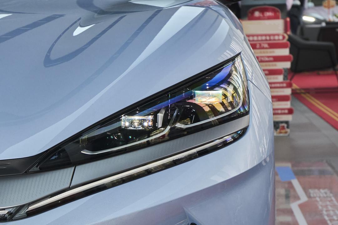 BYD Qin L EV 2026, фото 11