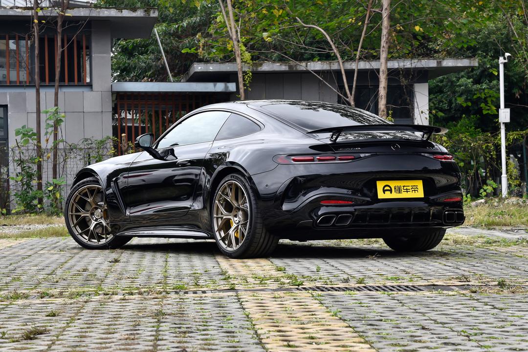 Mercedes-Benz AMG GT 2026, фото 5