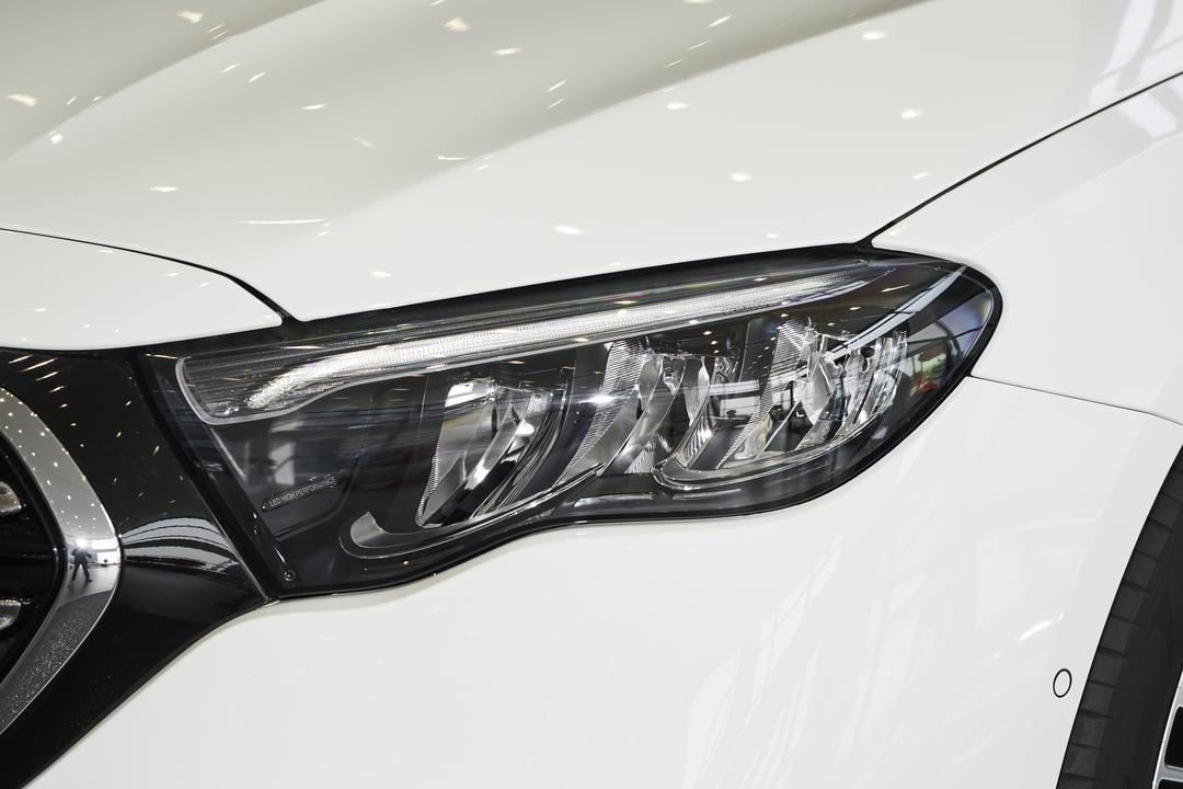 Mercedes-Benz E-Class 2026, фото 13
