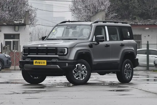 BAIC BJ40 2026 — купить из Китая под заказ