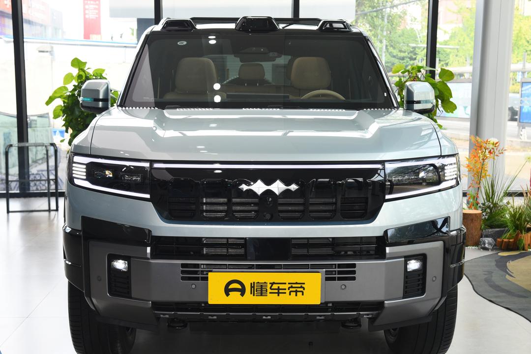 BYD Fangchengbao Leopard 8 2026, фото 11