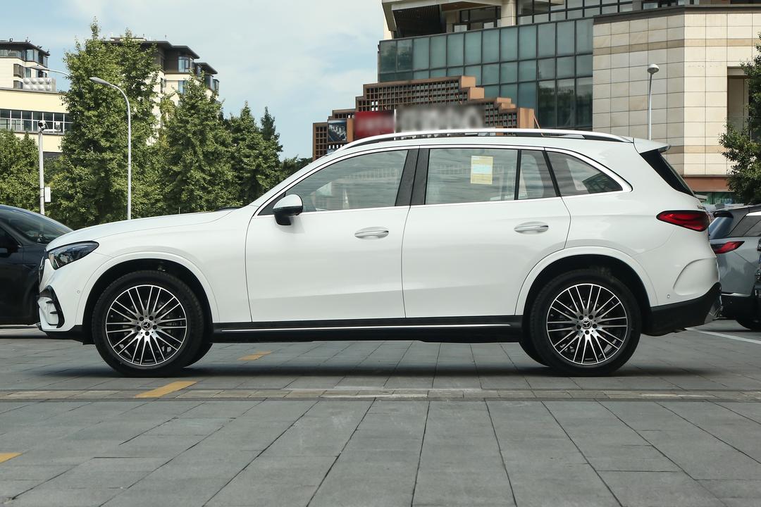 Mercedes-Benz GLC-Class 2026, фото 4