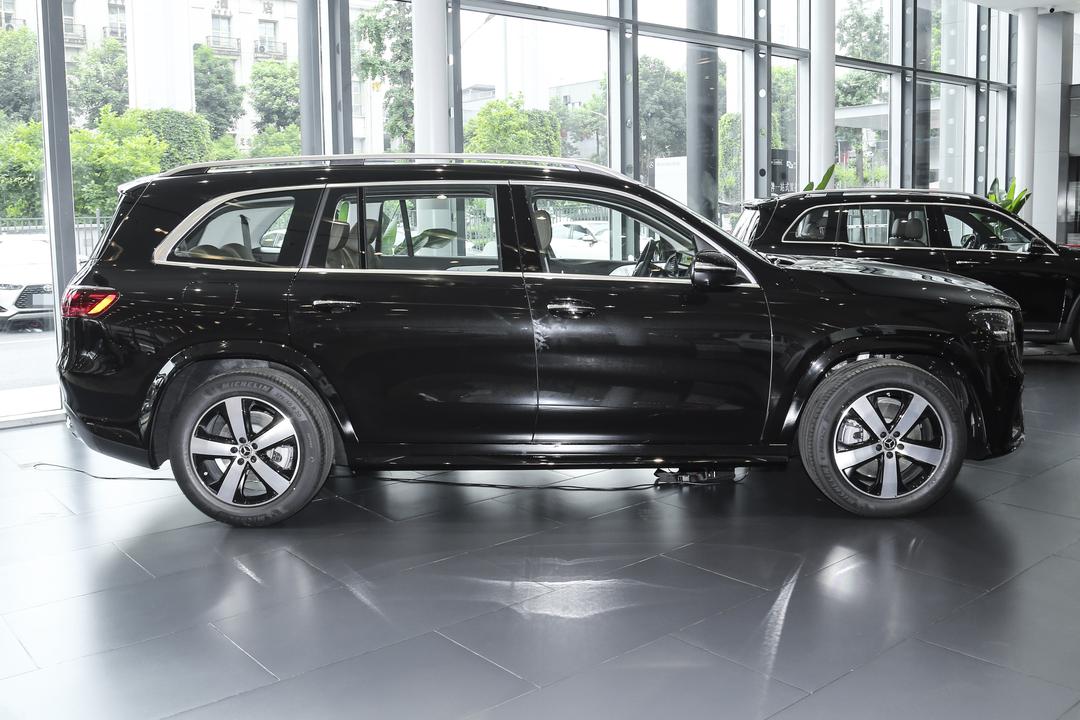 Mercedes-Benz GLS 2026, фото 8
