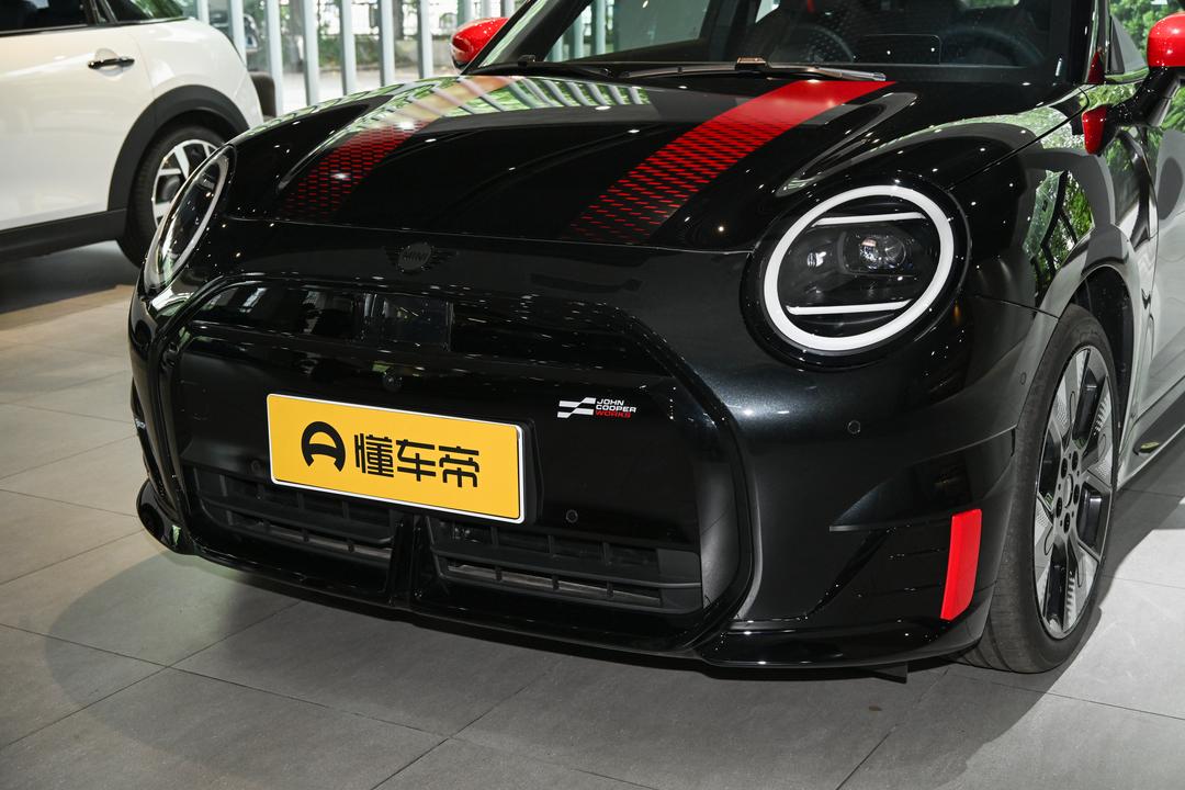 MINI JCW EV 2026, фото 9